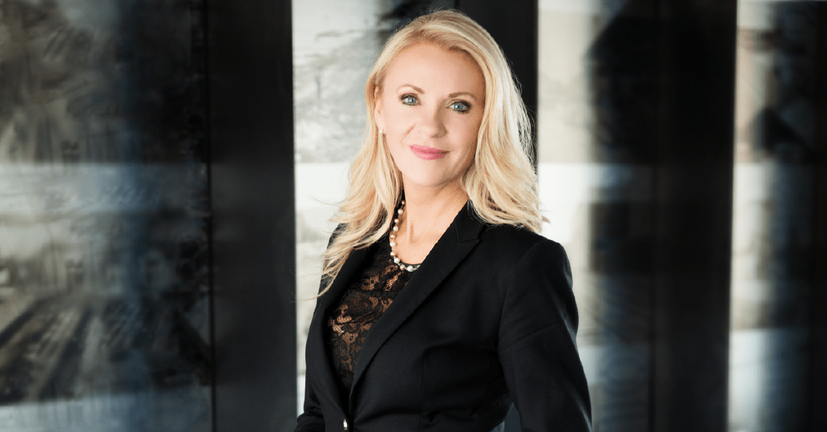 how to start a life coaching business woman